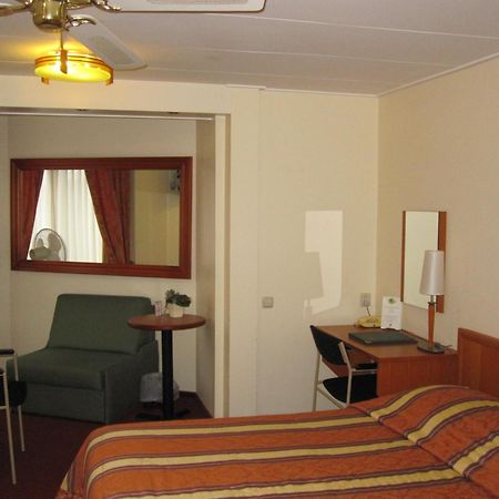 Hotel Kuik Ruinen Habitación foto